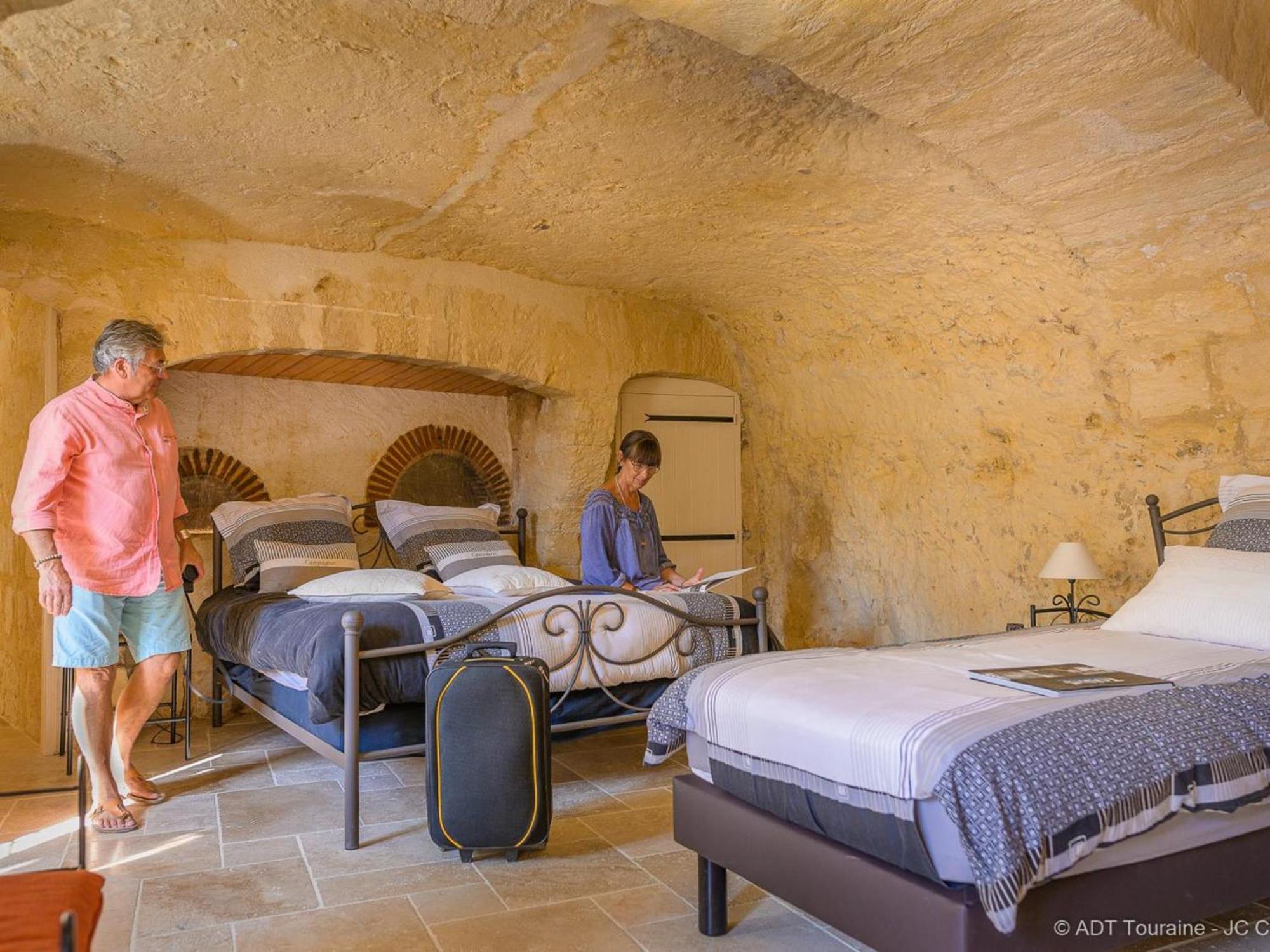 Maison Troglodyte Elegante Avec Spa, Salle De Jeux Et Jardin Clos A Vouvray - Fr-1-381-87 Екстер'єр фото