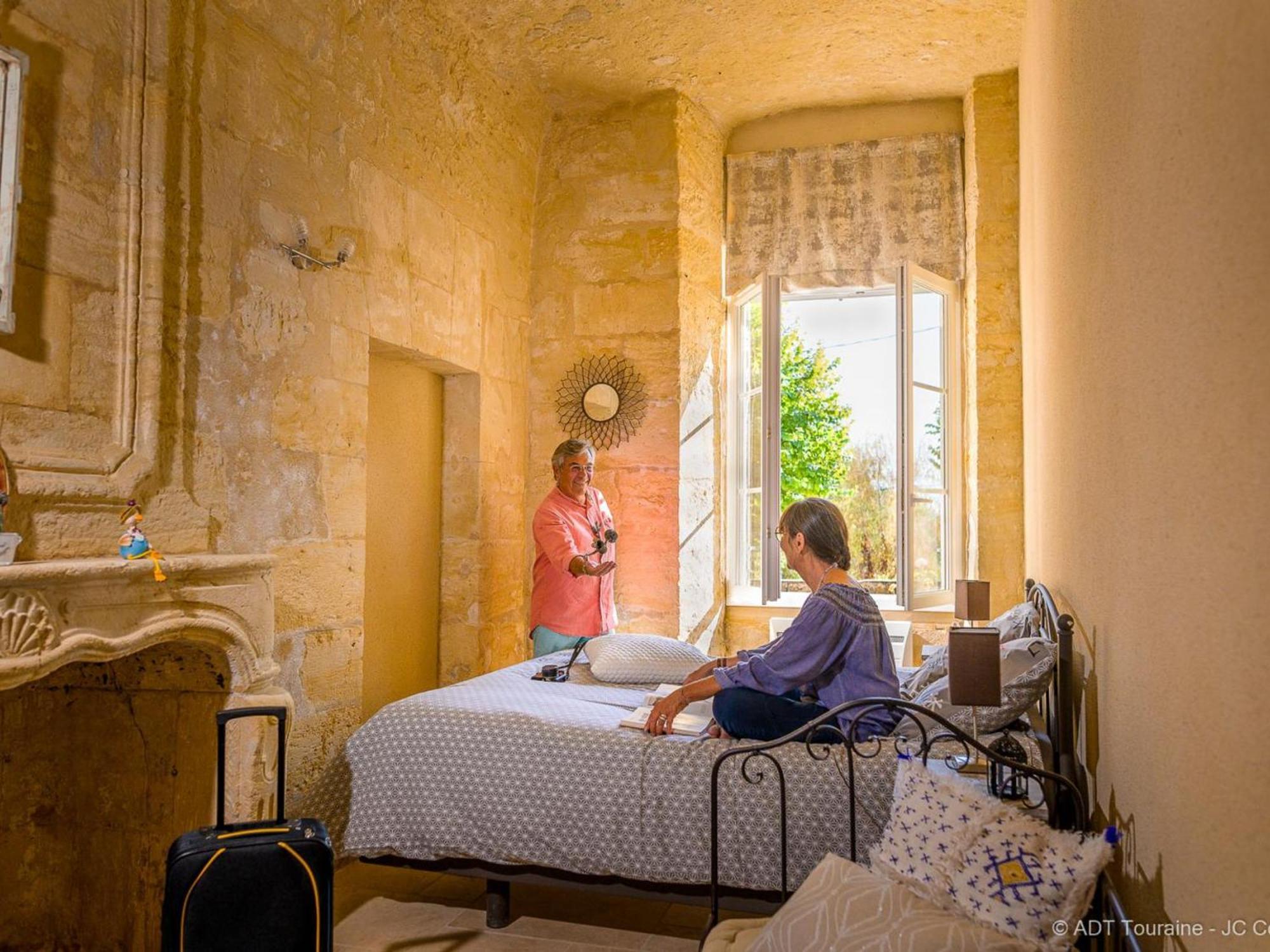 Maison Troglodyte Elegante Avec Spa, Salle De Jeux Et Jardin Clos A Vouvray - Fr-1-381-87 Екстер'єр фото